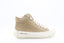 baskets montantes Candice Cooper Plus Fur en cuir beige avec doublure en laine
baskets Candice Cooper beige avec fermeture éclair latérale et semelle en caoutchouc
gros plan sur les baskets Candice Cooper en cuir nubuck beige et détails en laine
baskets Candice Cooper Plus Fur beige portées avec une tenue décontractée
zoom sur la fermeture éclair et la finition nubuck des baskets Candice Cooper